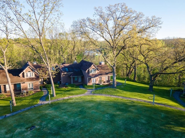108 Walnut Hill Drive, GALENA, Illinois 61036, 2 Bedrooms Bedrooms, ,2 BathroomsBathrooms,Condominium,For Sale,Walnut Hill Drive,202602651