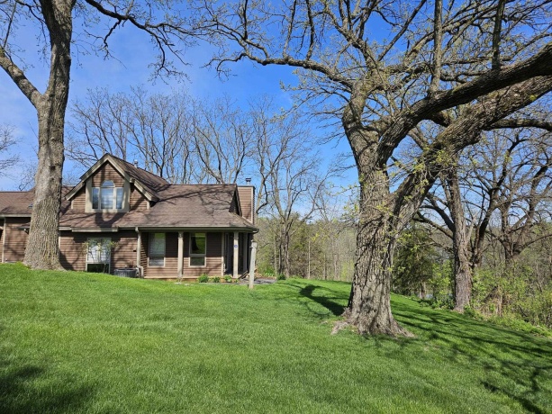108 Walnut Hill Drive, GALENA, Illinois 61036, 2 Bedrooms Bedrooms, ,2 BathroomsBathrooms,Condominium,For Sale,Walnut Hill Drive,202602651