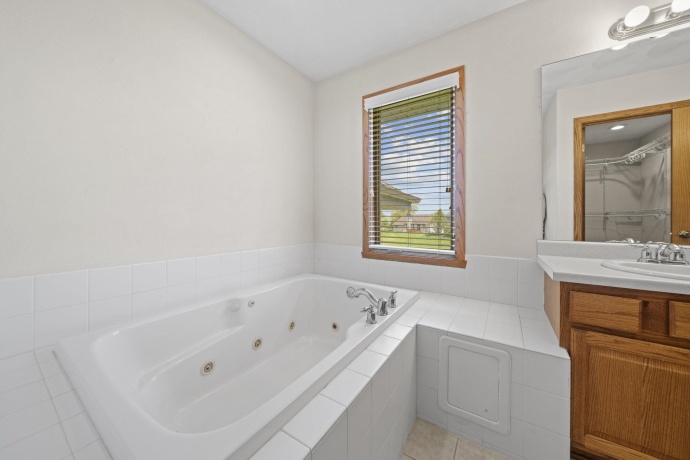 13225 Wynstone, ROCKTON, Illinois 61072, 3 Bedrooms Bedrooms, ,2 BathroomsBathrooms,House,For Sale,Wynstone,202602655
