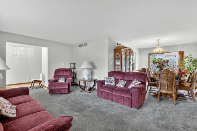 7455 Bermuda, ROCKFORD, Illinois 61109, 4 Bedrooms Bedrooms, ,3 BathroomsBathrooms,House,For Sale,Bermuda,202602657