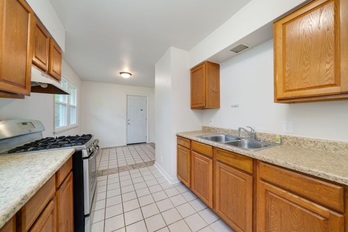 1336 Carbaugh, ROCKFORD, Illinois 61101, ,2 Units,For Sale,Carbaugh,202602665