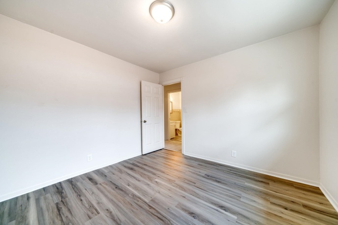 1336 Carbaugh, ROCKFORD, Illinois 61101, ,2 Units,For Sale,Carbaugh,202602665