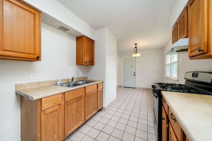 1336 Carbaugh, ROCKFORD, Illinois 61101, ,2 Units,For Sale,Carbaugh,202602665
