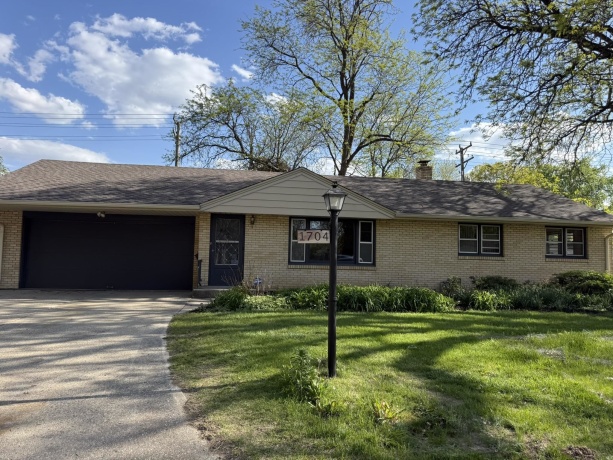 1704 Wedel, ROCKFORD, Illinois 61103, 3 Bedrooms Bedrooms, ,1 BathroomBathrooms,House,For Sale,Wedel,202602663