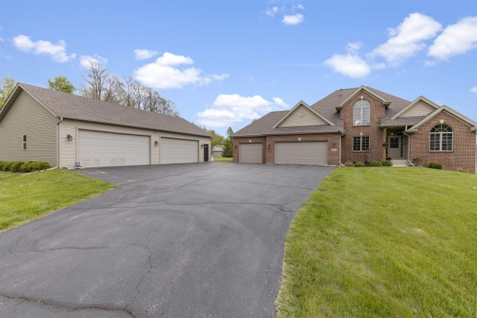 102 WESTFIELD, WINNEBAGO, Illinois 61088, 4 Bedrooms Bedrooms, ,3 BathroomsBathrooms,House,For Sale,WESTFIELD,202602673