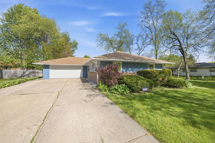 1311 Coolidge, ROCKFORD, Illinois 61107, 3 Bedrooms Bedrooms, ,2 BathroomsBathrooms,House,For Sale,Coolidge,202602674