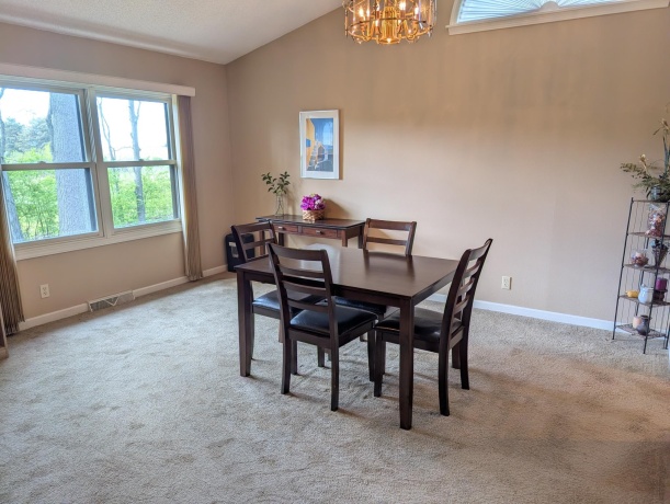 3444 Daren, FREEPORT, Illinois 61032, 2 Bedrooms Bedrooms, ,2 BathroomsBathrooms,Condominium,For Sale,Daren,202602672