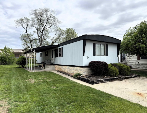 215 Fox, BELVIDERE, Illinois 61008, 2 Bedrooms Bedrooms, ,1 BathroomBathrooms,House,For Sale,Fox,202602675