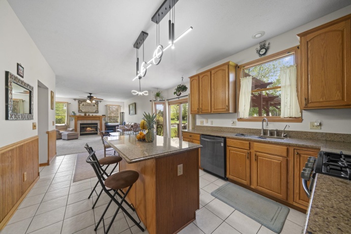 181 Marys, ROCKFORD, Illinois 61107, 4 Bedrooms Bedrooms, ,2 BathroomsBathrooms,House,For Sale,Marys,202602676
