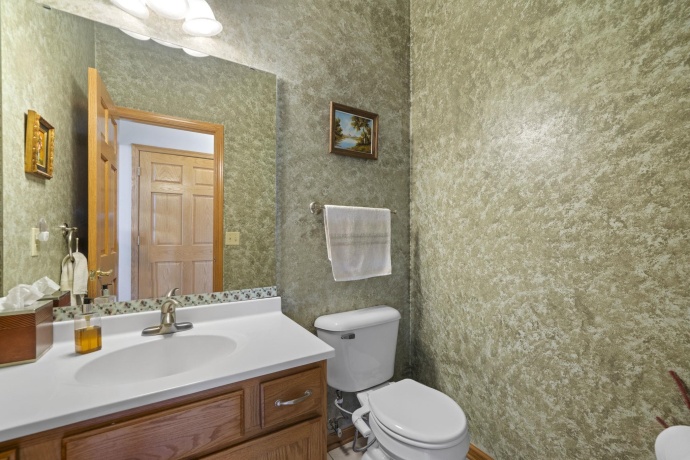 181 Marys, ROCKFORD, Illinois 61107, 4 Bedrooms Bedrooms, ,2 BathroomsBathrooms,House,For Sale,Marys,202602676