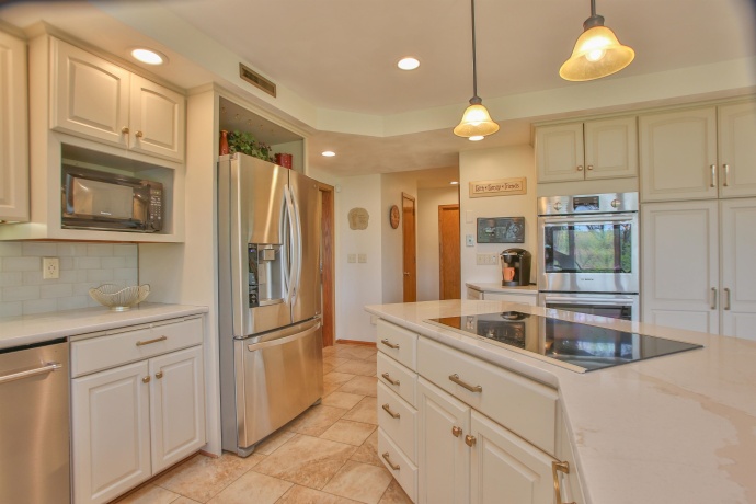 12304 Ledges, ROSCOE, Illinois 61073, 4 Bedrooms Bedrooms, ,4 BathroomsBathrooms,House,For Sale,Ledges,202602682