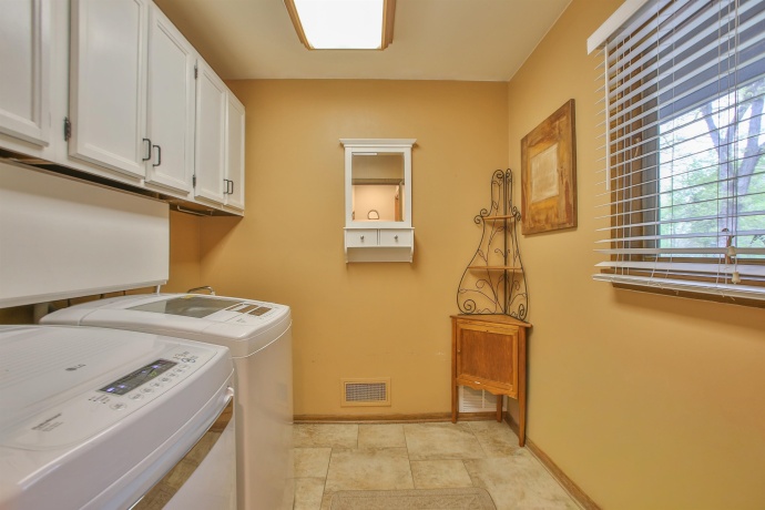 12304 Ledges, ROSCOE, Illinois 61073, 4 Bedrooms Bedrooms, ,4 BathroomsBathrooms,House,For Sale,Ledges,202602682