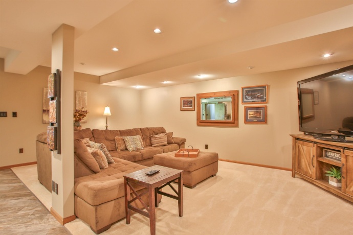 12304 Ledges, ROSCOE, Illinois 61073, 4 Bedrooms Bedrooms, ,4 BathroomsBathrooms,House,For Sale,Ledges,202602682