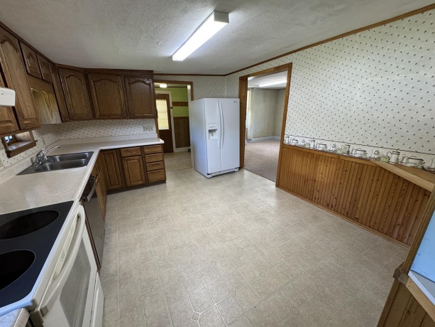 606 Silk, MOUNT CARROLL, Illinois 61053, 3 Bedrooms Bedrooms, ,1 BathroomBathrooms,House,For Sale,Silk,202602686