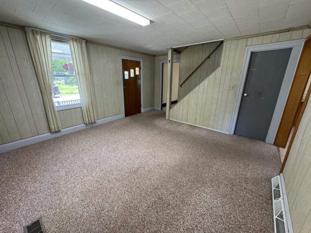 606 Silk, MOUNT CARROLL, Illinois 61053, 3 Bedrooms Bedrooms, ,1 BathroomBathrooms,House,For Sale,Silk,202602686