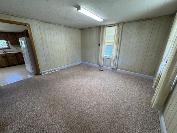606 Silk, MOUNT CARROLL, Illinois 61053, 3 Bedrooms Bedrooms, ,1 BathroomBathrooms,House,For Sale,Silk,202602686