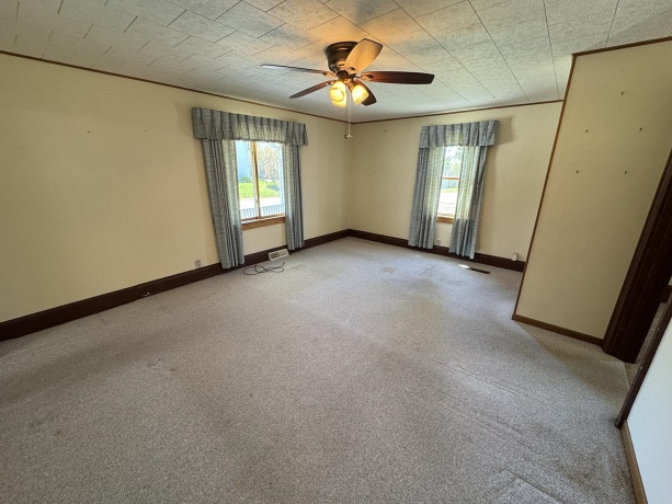 606 Silk, MOUNT CARROLL, Illinois 61053, 3 Bedrooms Bedrooms, ,1 BathroomBathrooms,House,For Sale,Silk,202602686