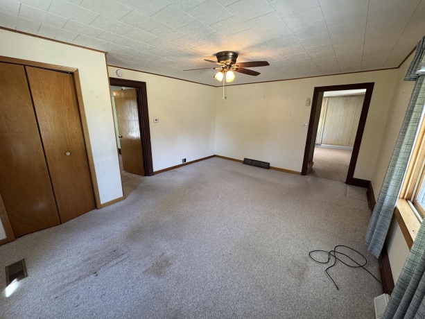 606 Silk, MOUNT CARROLL, Illinois 61053, 3 Bedrooms Bedrooms, ,1 BathroomBathrooms,House,For Sale,Silk,202602686