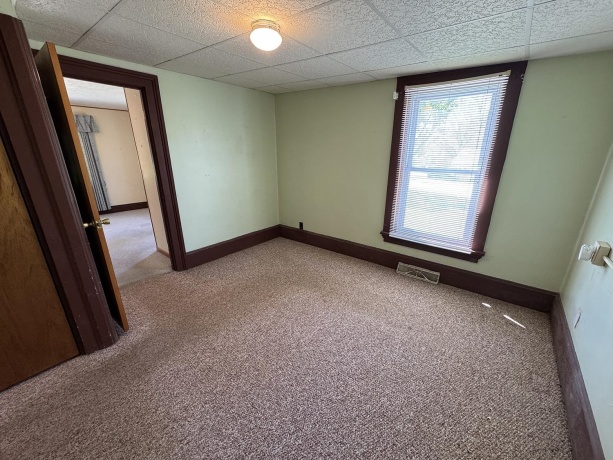606 Silk, MOUNT CARROLL, Illinois 61053, 3 Bedrooms Bedrooms, ,1 BathroomBathrooms,House,For Sale,Silk,202602686