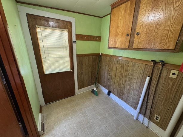 606 Silk, MOUNT CARROLL, Illinois 61053, 3 Bedrooms Bedrooms, ,1 BathroomBathrooms,House,For Sale,Silk,202602686