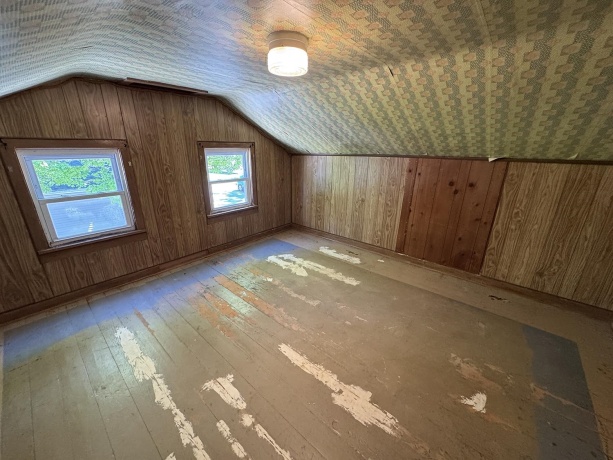 606 Silk, MOUNT CARROLL, Illinois 61053, 3 Bedrooms Bedrooms, ,1 BathroomBathrooms,House,For Sale,Silk,202602686