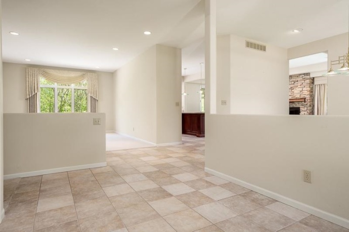 1463 SUNMEADOW, ROCKFORD, Illinois 61107, 4 Bedrooms Bedrooms, ,3 BathroomsBathrooms,House,For Sale,SUNMEADOW,202602689