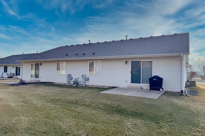 6308 Oak Crest, LOVES PARK, Illinois 61111, 2 Bedrooms Bedrooms, ,2 BathroomsBathrooms,Condominium,For Sale,Oak Crest,202602688
