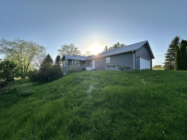 493 Jenny, ELIZABETH, Illinois 61028, 5 Bedrooms Bedrooms, ,2 BathroomsBathrooms,House,For Sale,Jenny,202602690