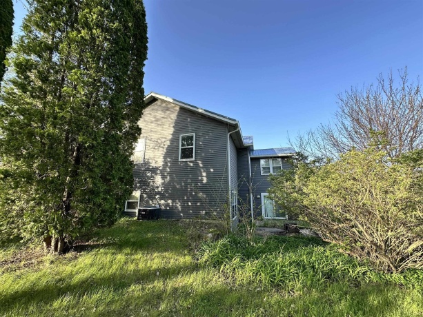 493 Jenny, ELIZABETH, Illinois 61028, 5 Bedrooms Bedrooms, ,2 BathroomsBathrooms,House,For Sale,Jenny,202602690