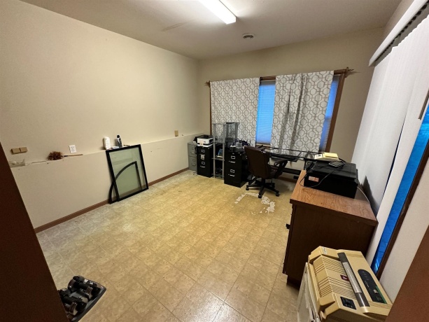 493 Jenny, ELIZABETH, Illinois 61028, 5 Bedrooms Bedrooms, ,2 BathroomsBathrooms,House,For Sale,Jenny,202602690