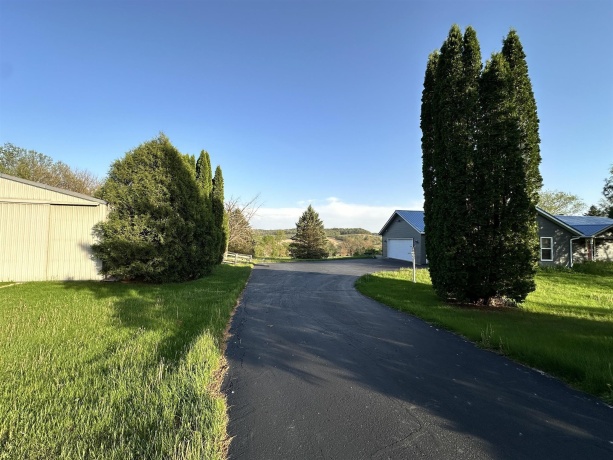 493 Jenny, ELIZABETH, Illinois 61028, 5 Bedrooms Bedrooms, ,2 BathroomsBathrooms,House,For Sale,Jenny,202602690