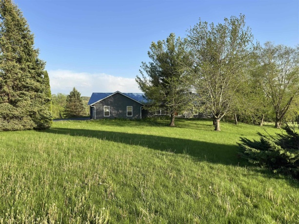 493 Jenny, ELIZABETH, Illinois 61028, 5 Bedrooms Bedrooms, ,2 BathroomsBathrooms,House,For Sale,Jenny,202602690