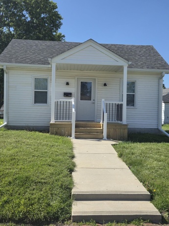 1016 10th, LaSalle, Illinois 61301, 1 Bedroom Bedrooms, ,1 BathroomBathrooms,House,For Sale,10th,202602692