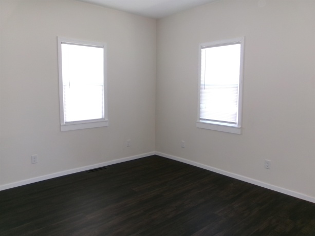 1016 10th, LaSalle, Illinois 61301, 1 Bedroom Bedrooms, ,1 BathroomBathrooms,House,For Sale,10th,202602692