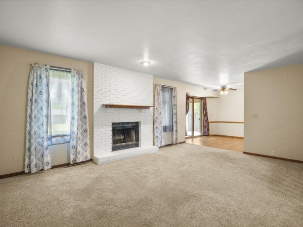 11649 Dorothea, MACHESNEY PARK, Illinois 61115, 3 Bedrooms Bedrooms, ,2 BathroomsBathrooms,House,For Sale,Dorothea,202602693