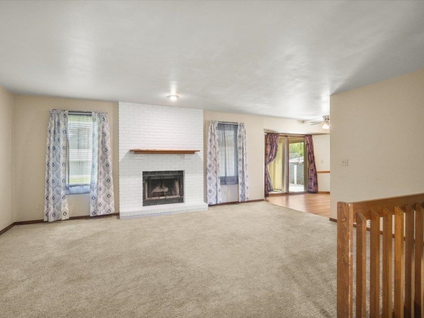 11649 Dorothea, MACHESNEY PARK, Illinois 61115, 3 Bedrooms Bedrooms, ,2 BathroomsBathrooms,House,For Sale,Dorothea,202602693