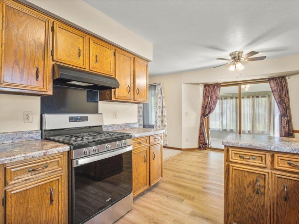 11649 Dorothea, MACHESNEY PARK, Illinois 61115, 3 Bedrooms Bedrooms, ,2 BathroomsBathrooms,House,For Sale,Dorothea,202602693