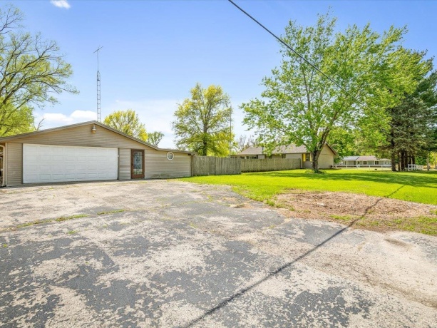 11649 Dorothea, MACHESNEY PARK, Illinois 61115, 3 Bedrooms Bedrooms, ,2 BathroomsBathrooms,House,For Sale,Dorothea,202602693