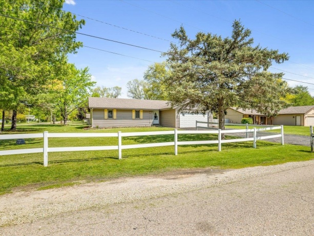 11649 Dorothea, MACHESNEY PARK, Illinois 61115, 3 Bedrooms Bedrooms, ,2 BathroomsBathrooms,House,For Sale,Dorothea,202602693