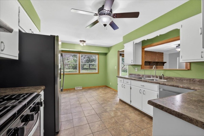 3429 City View, ROCKFORD, Illinois 61101, 3 Bedrooms Bedrooms, ,2 BathroomsBathrooms,House,For Sale,City View,202602696