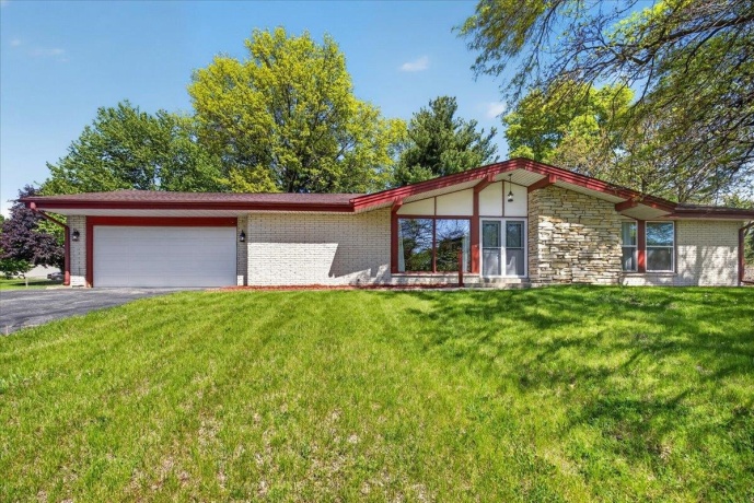3429 City View, ROCKFORD, Illinois 61101, 3 Bedrooms Bedrooms, ,2 BathroomsBathrooms,House,For Sale,City View,202602696