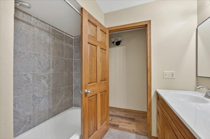 3429 City View, ROCKFORD, Illinois 61101, 3 Bedrooms Bedrooms, ,2 BathroomsBathrooms,House,For Sale,City View,202602696