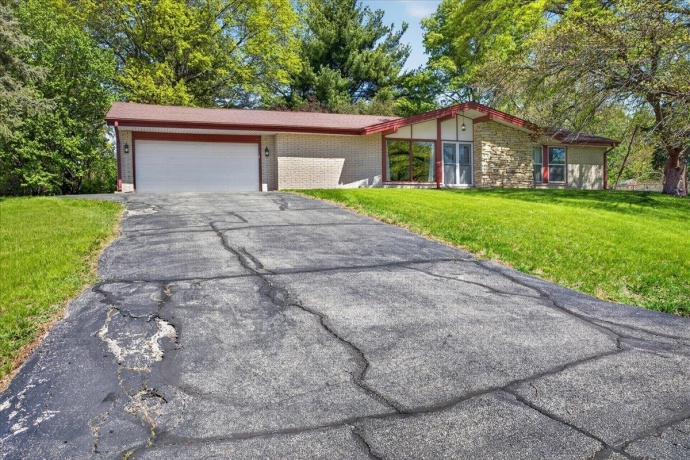 3429 City View, ROCKFORD, Illinois 61101, 3 Bedrooms Bedrooms, ,2 BathroomsBathrooms,House,For Sale,City View,202602696