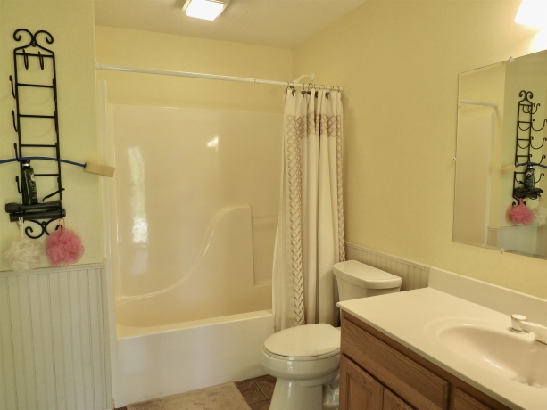 13 Heatherdowns, GALENA, Illinois 61036, 3 Bedrooms Bedrooms, ,2 BathroomsBathrooms,House,For Sale,Heatherdowns,202602699