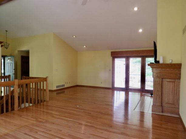 13 Heatherdowns, GALENA, Illinois 61036, 3 Bedrooms Bedrooms, ,2 BathroomsBathrooms,House,For Sale,Heatherdowns,202602699