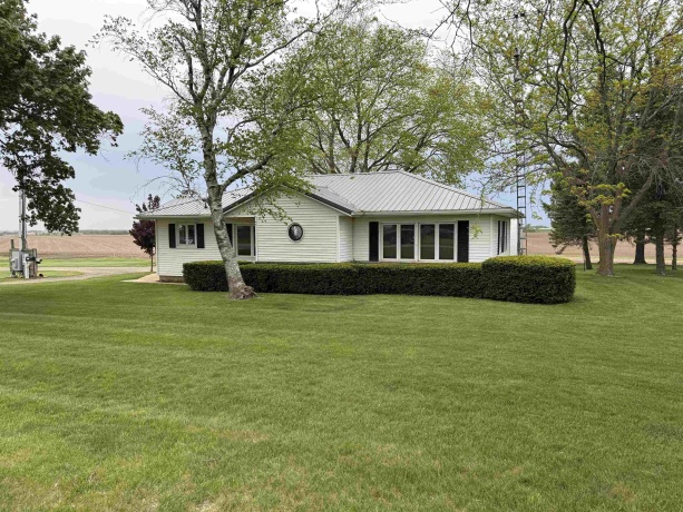 13546 Showers, ORANGEVILLE, Illinois 61060, 3 Bedrooms Bedrooms, ,2 BathroomsBathrooms,House,For Sale,Showers,202602707