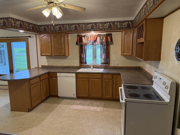 13546 Showers, ORANGEVILLE, Illinois 61060, 3 Bedrooms Bedrooms, ,2 BathroomsBathrooms,House,For Sale,Showers,202602707
