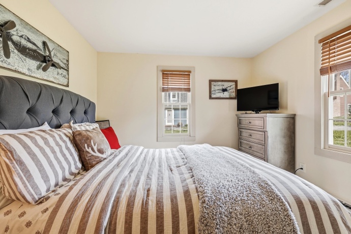 19 Settler, GALENA, Illinois 61036, 2 Bedrooms Bedrooms, ,2 BathroomsBathrooms,Condominium,For Sale,Settler,202602714