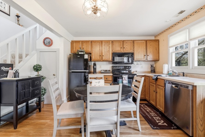 19 Settler, GALENA, Illinois 61036, 2 Bedrooms Bedrooms, ,2 BathroomsBathrooms,Condominium,For Sale,Settler,202602714