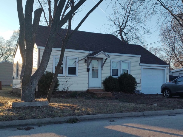 5814 Wilson, LOVES PARK, Illinois 61111, 2 Bedrooms Bedrooms, ,1 BathroomBathrooms,House,For Sale,Wilson,202602718